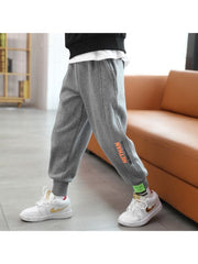 Letter Mid-rise Ankle-tied Boy Pants