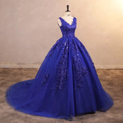 Classic V-neck Ball Gown Quinceañera Dress