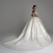 Luxury Sweetheart Off-Shoulder Ball Gown 2024