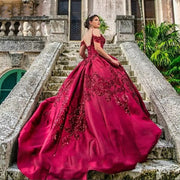 Burgundy Quinceanera Dresses 2021 Sweet 15 Spaghetti Straps Off The Shoulder Princess Party Ball Gown Lace Appliques Satin