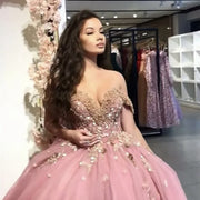 Dusty Pink Princess Ball Gown Quinceanera Dresses 2021 Sweetheart Off The Shoulder Appliques Beads Party Pageant Sweet 16 Dress