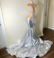 Sparkly Long Prom Dresses 2023 Fitted Sexy Mermaid Style Sheer Mesh Luxury Beaded Silver Leather Prom Formal Gowns
